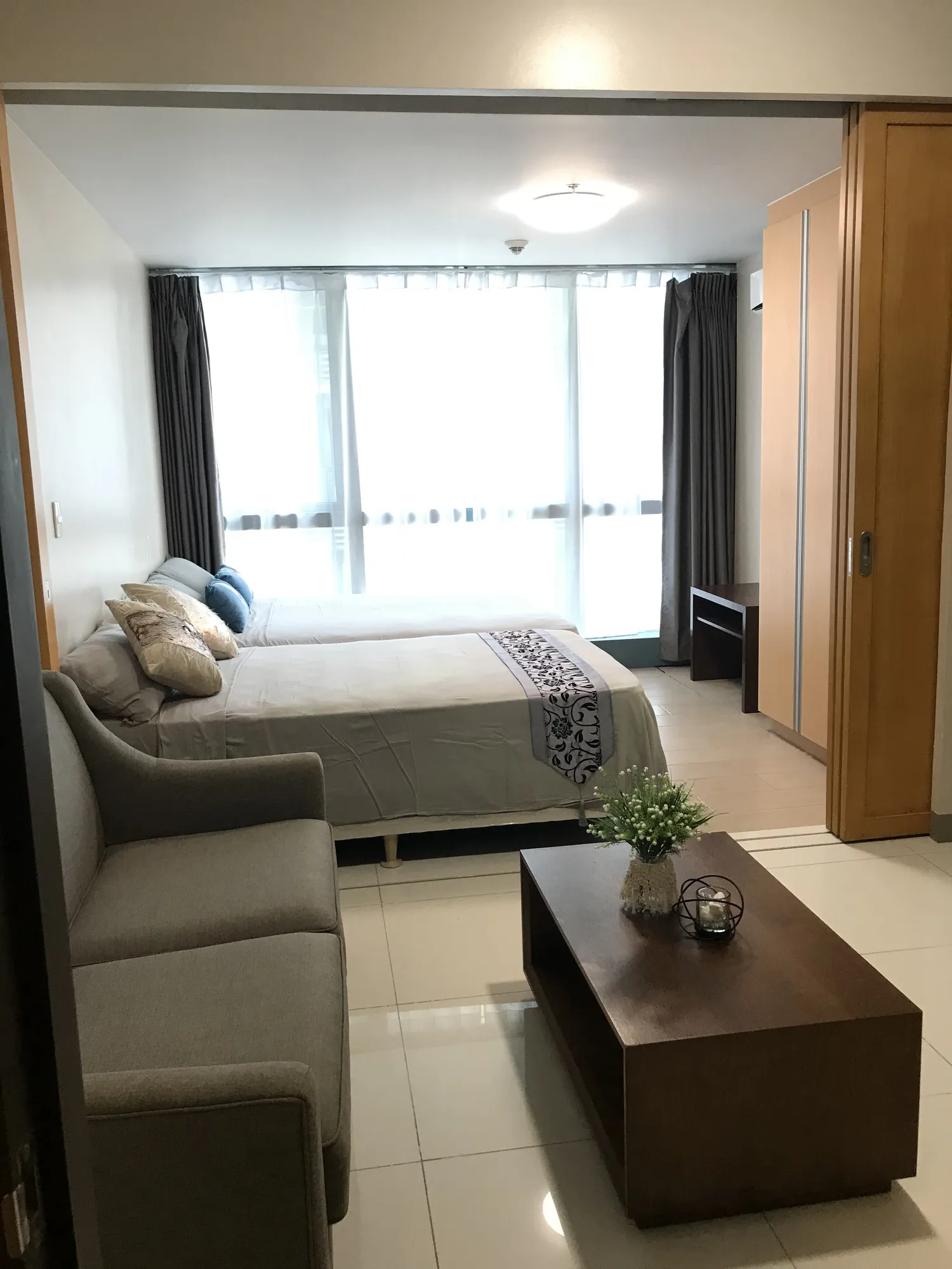 Studio residence