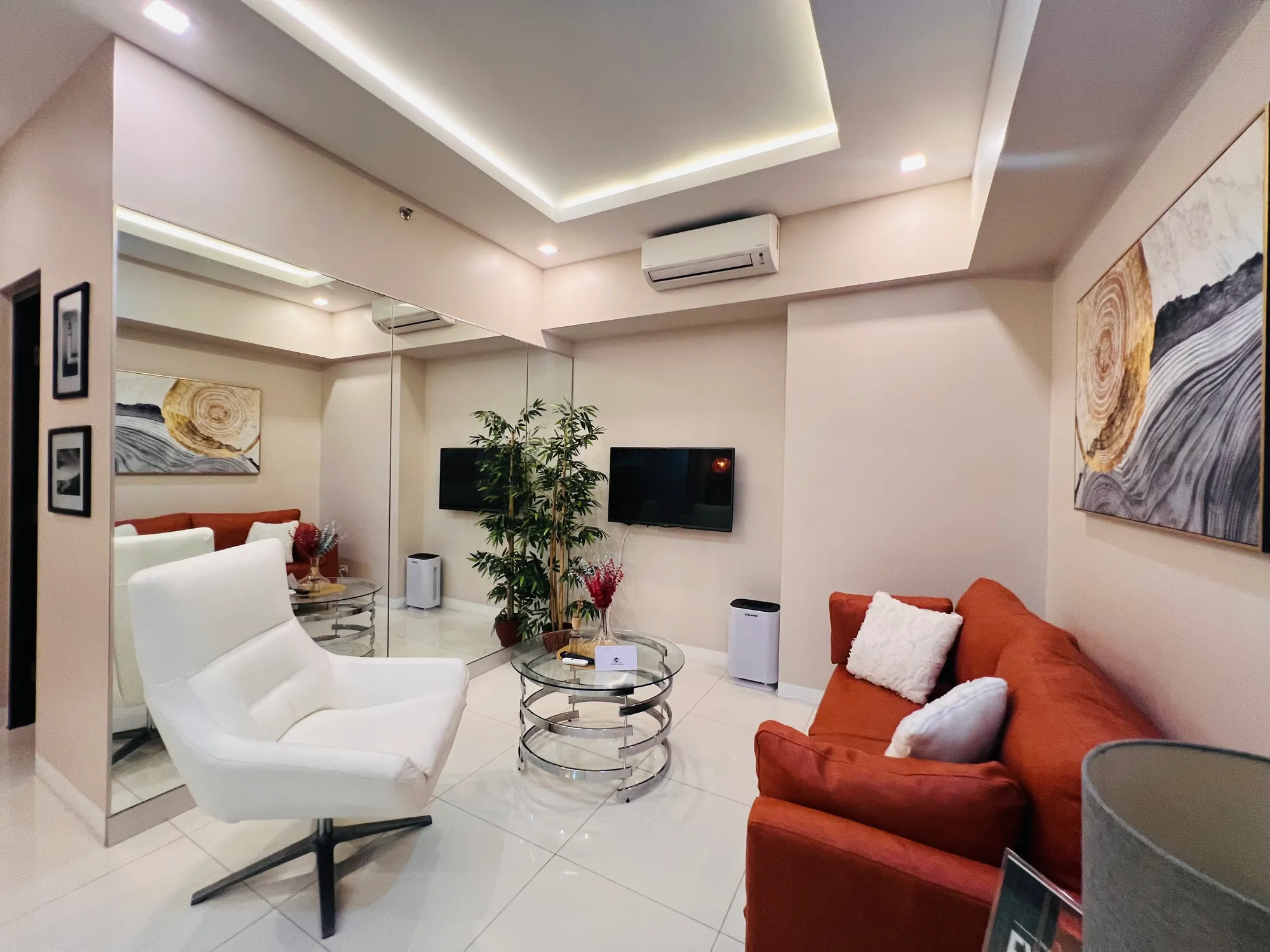 Two-bedroom residence